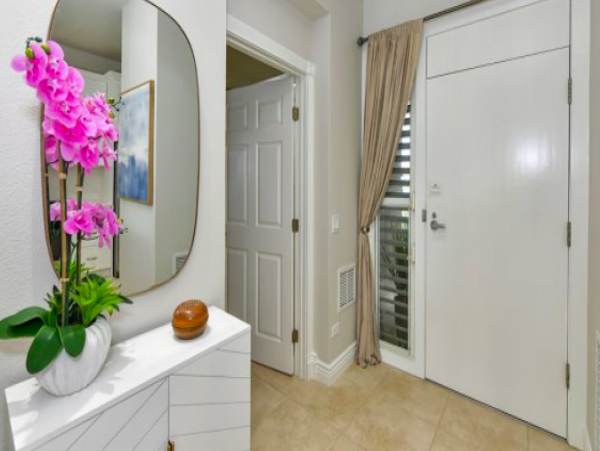 Longboat Key Two Bedroom Condo Direct Bayfront Sleeps 6