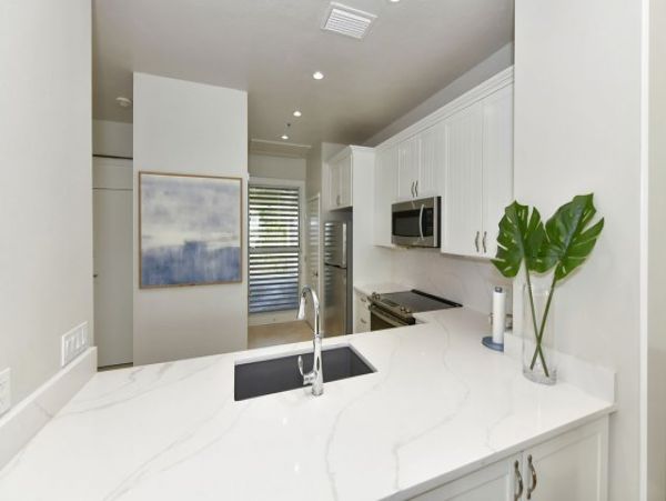 Longboat Key Two Bedroom Condo Direct Bayfront Sleeps 6