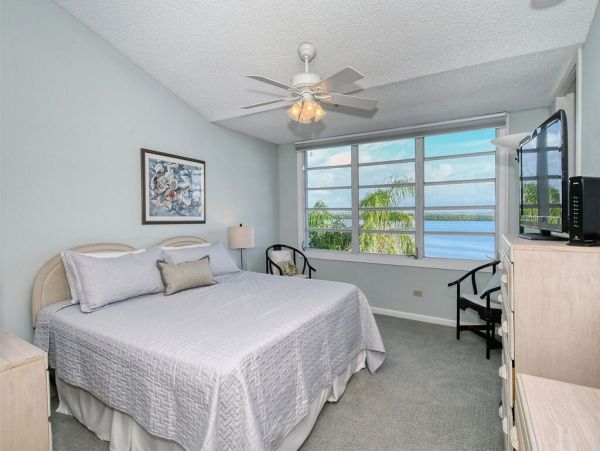 Longboat Key Two Bedroom Bayfront Condo with Great Views