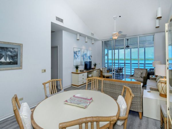 Longboat Key Two Bedroom Bayfront Condo with Great Views