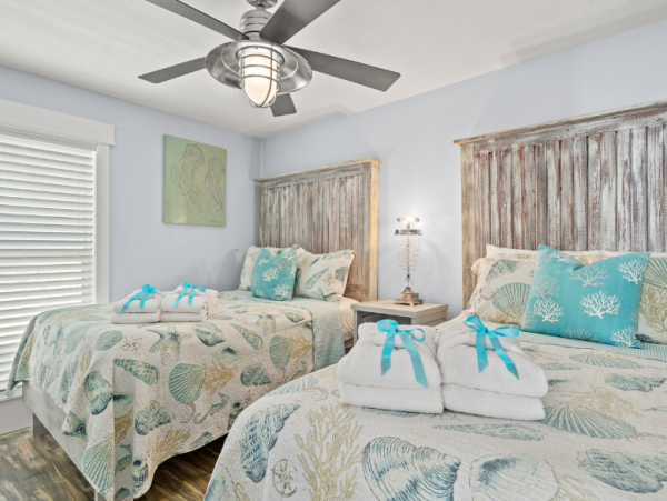 Oceanfront Luxury Home with Private Deck, Hot Tub & Breathtaking Views