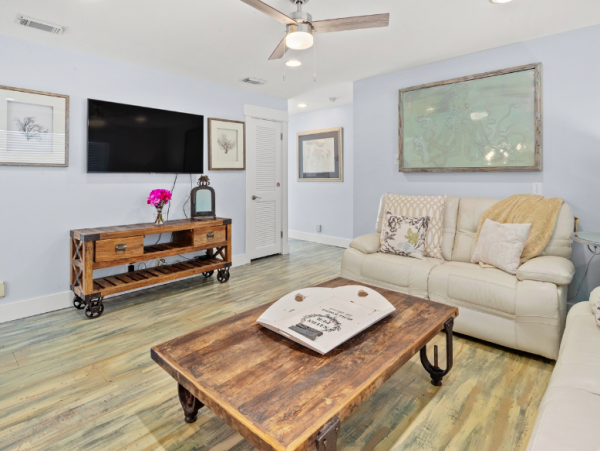 Oceanfront Luxury Home with Private Deck, Hot Tub & Breathtaking Views