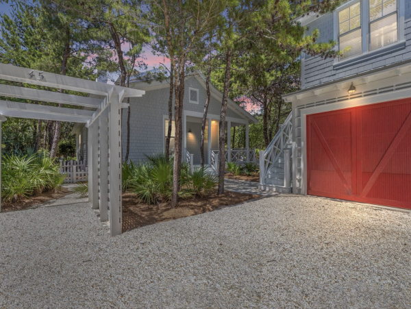 Panama City Main House & Carriage House