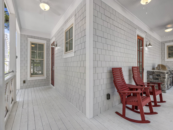 Panama City Main House & Carriage House