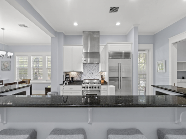 Panama City Main House & Carriage House