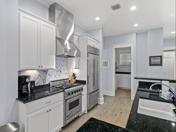 Panama City Main House & Carriage House