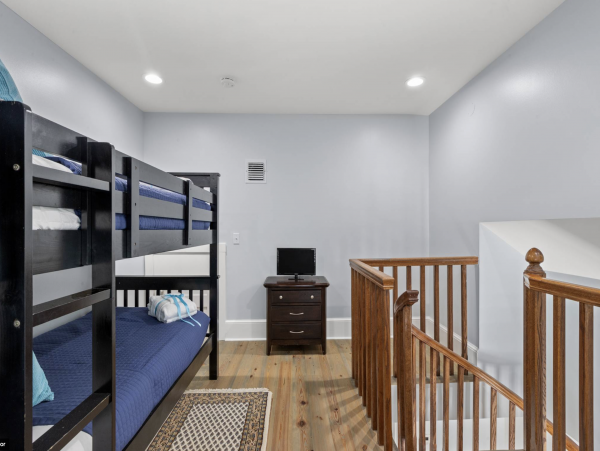 Panama City Main House & Carriage House