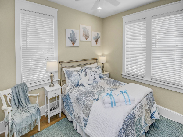 Panama City Main House & Carriage House