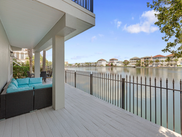 Elegant Waterfront Escape in the Heart of Destin