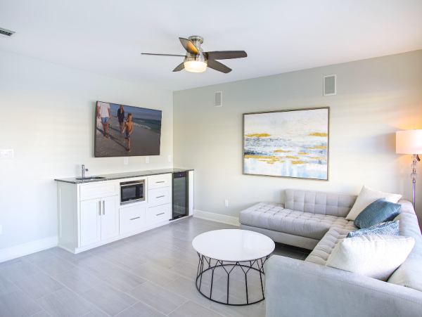 Elegant Waterfront Escape in the Heart of Destin