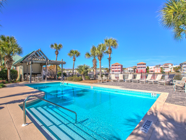 Elegant Waterfront Escape in the Heart of Destin
