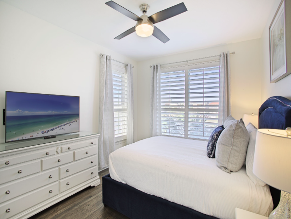 Elegant Waterfront Escape in the Heart of Destin
