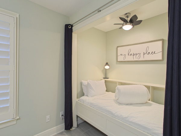 Elegant Waterfront Escape in the Heart of Destin