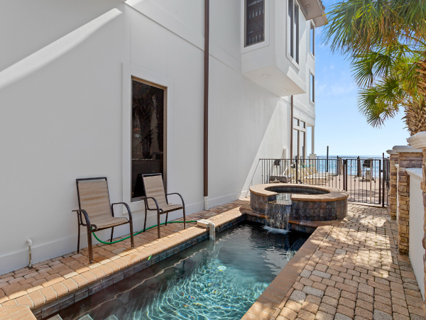 Beachfront Seven Bedroom Vacation Home in Destin