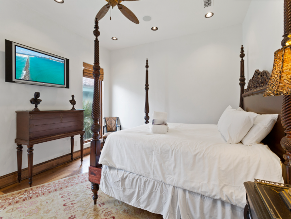 Beachfront Seven Bedroom Vacation Home in Destin
