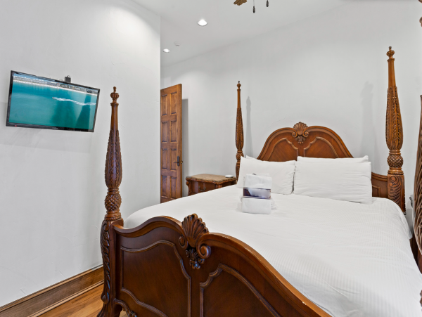 Beachfront Seven Bedroom Vacation Home in Destin