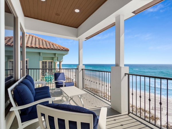 Beachfront Seven Bedroom Vacation Home in Destin
