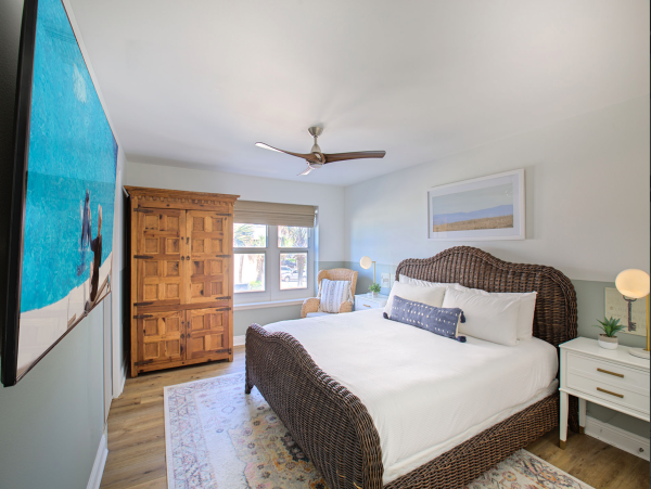 Destin Vacation Rental Two Bedroom  Located in Chrystal Beach