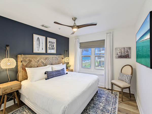 Destin Vacation Rental Two Bedroom  Located in Chrystal Beach
