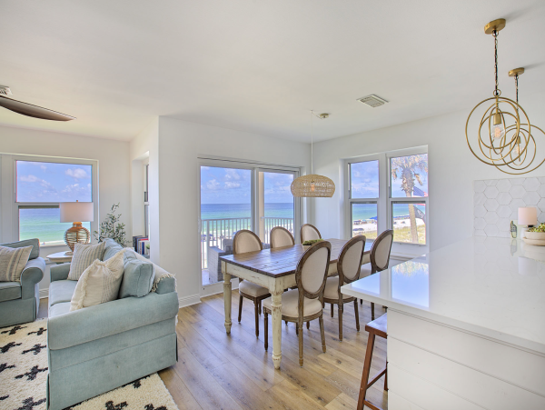 Destin Vacation Rental Two Bedroom  Located in Chrystal Beach