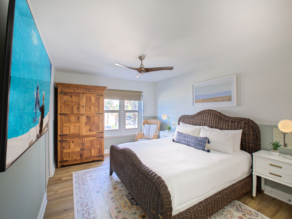 Destin Vacation Rental Two Bedroom  Located in Chrystal Beach