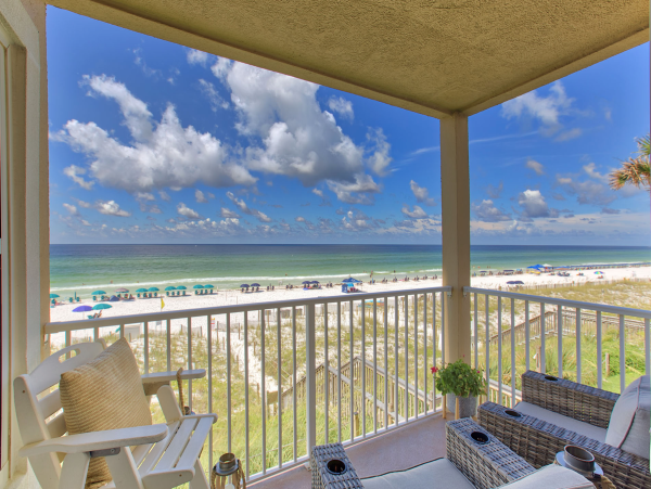 Destin Vacation Rental Two Bedroom  Located in Chrystal Beach