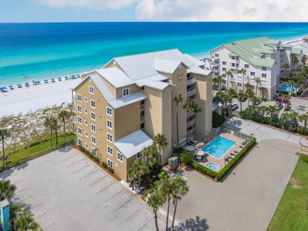 Destin Vacation Rental Two Bedroom  Located in Chrystal Beach