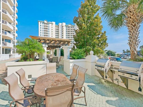 Destin Vacation Rental Beach Resort 3-Bedroom Condo