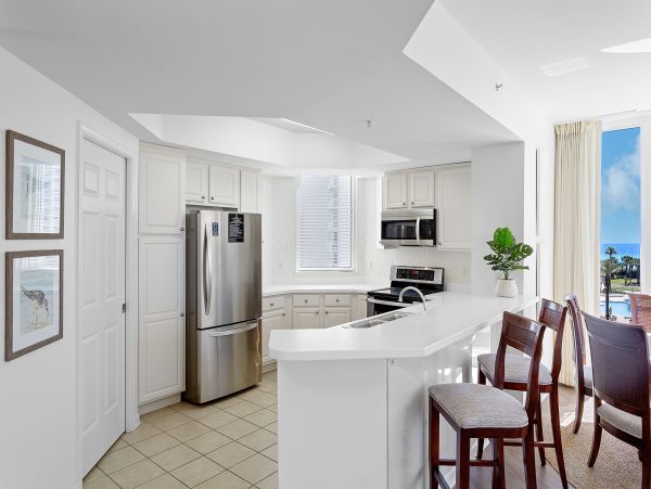 Destin Vacation Rental Beach Resort 3-Bedroom Condo