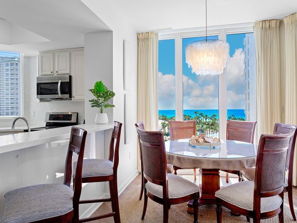 Destin Vacation Rental Beach Resort 3-Bedroom Condo