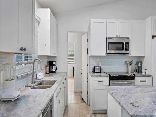Sarasota Magnificent Home with 3 Bedrooms