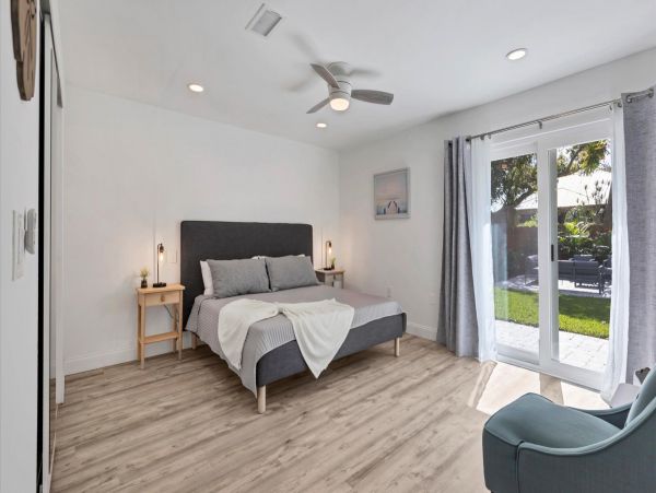 Sarasota Magnificent Home with 3 Bedrooms