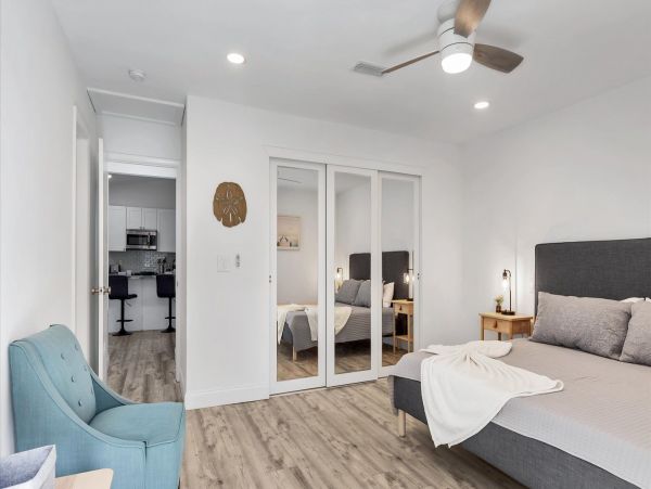 Sarasota Magnificent Home with 3 Bedrooms