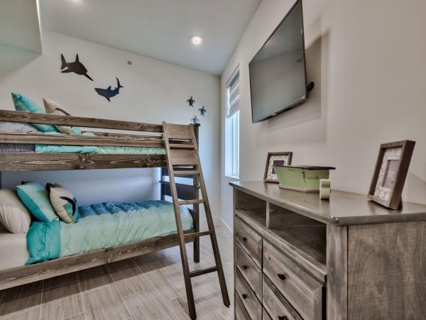 Luxury Beachfront Condo on Okaloosa Island - Unforgettable Views & Amenities