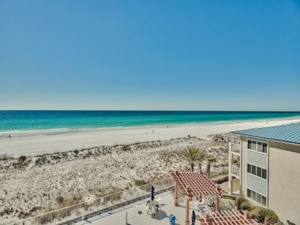 Luxury Beachfront Condo on Okaloosa Island - Unforgettable Views & Amenities