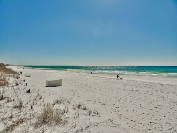 Luxury Beachfront Condo on Okaloosa Island - Unforgettable Views & Amenities