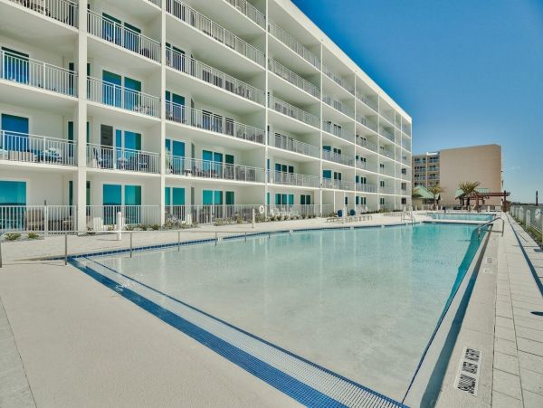 Luxury Beachfront Condo on Okaloosa Island - Unforgettable Views & Amenities