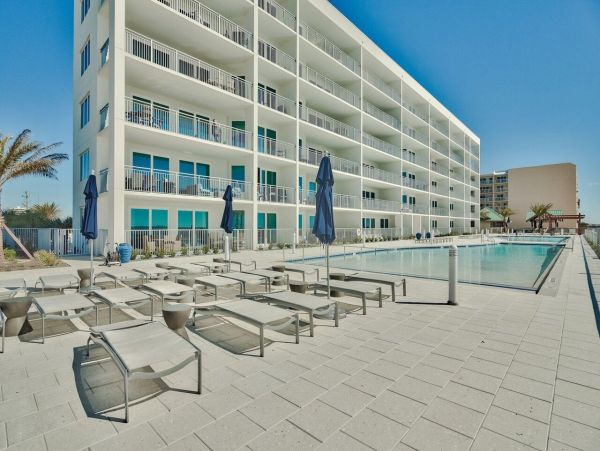 Luxury Beachfront Condo on Okaloosa Island - Unforgettable Views & Amenities