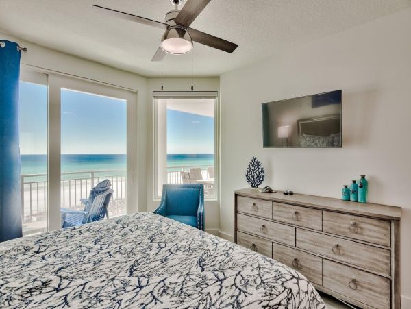 Luxury Beachfront Condo on Okaloosa Island - Unforgettable Views & Amenities