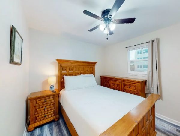 Two Bedroom Vacation Rental Condo in Panama City Beach