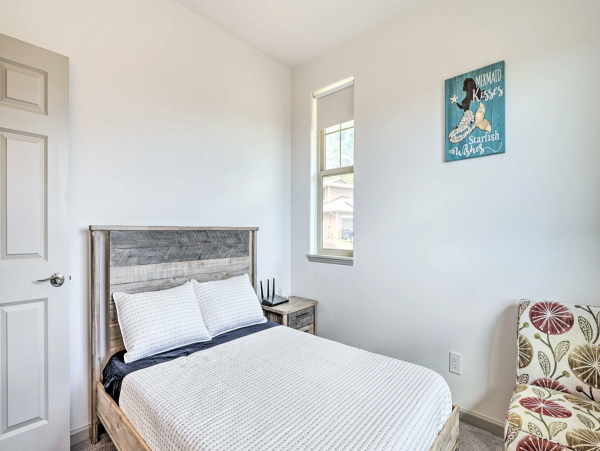Oahu Vacation Rentals 4-Bedroom Makaha Beach Vacation Home with Mountain Views