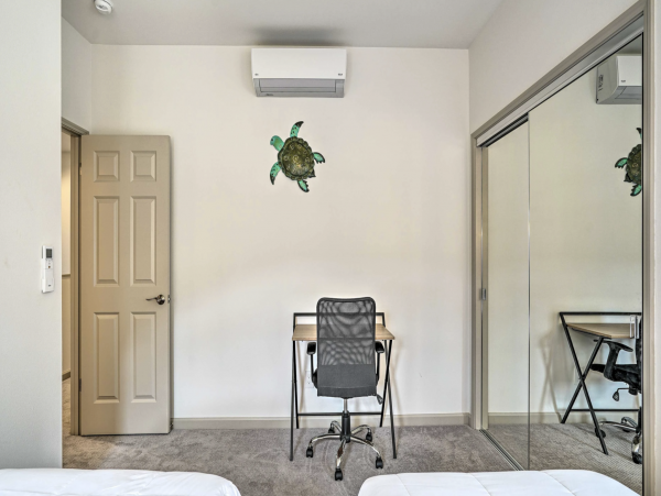 Oahu Vacation Rentals 4-Bedroom Makaha Beach Vacation Home with Mountain Views
