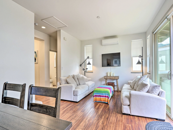 Oahu Vacation Rentals 4-Bedroom Makaha Beach Vacation Home with Mountain Views