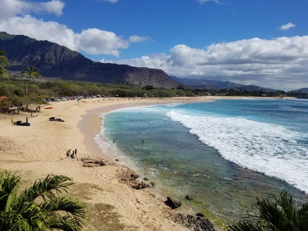 Oahu Vacation Rentals 4-Bedroom Makaha Beach Vacation Home with Mountain Views