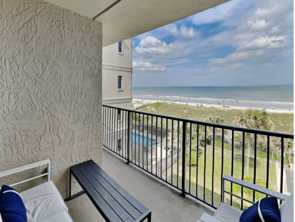Beachfront Two Bedroom Great Views Jacksonville beach