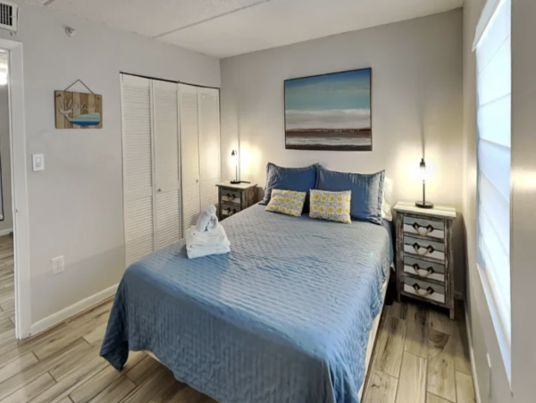 Beachfront Two Bedroom Great Views Jacksonville beach