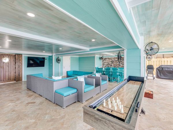 Marathon Wonderful Vacation Home with 10 Bedroom