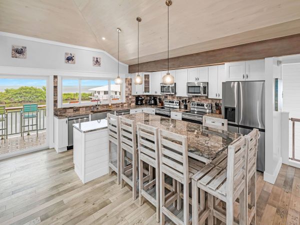 Marathon Wonderful Vacation Home with 10 Bedroom
