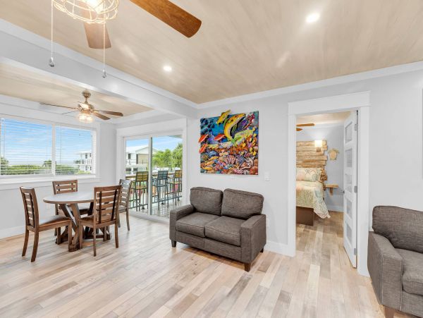 Marathon Wonderful Vacation Home with 10 Bedroom