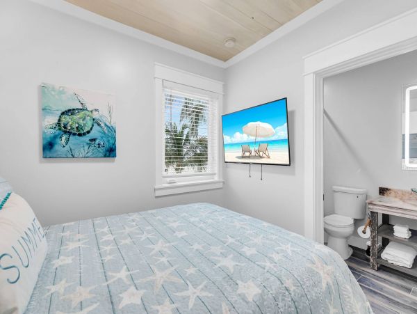 Marathon Wonderful Vacation Home with 10 Bedroom